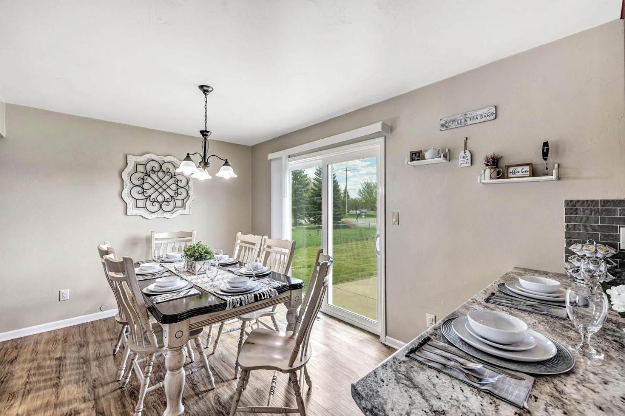 Serene 3 Bedroom Home, Nrm, Wi-Fi, Parking, Queen Bed De Pere Exterior foto